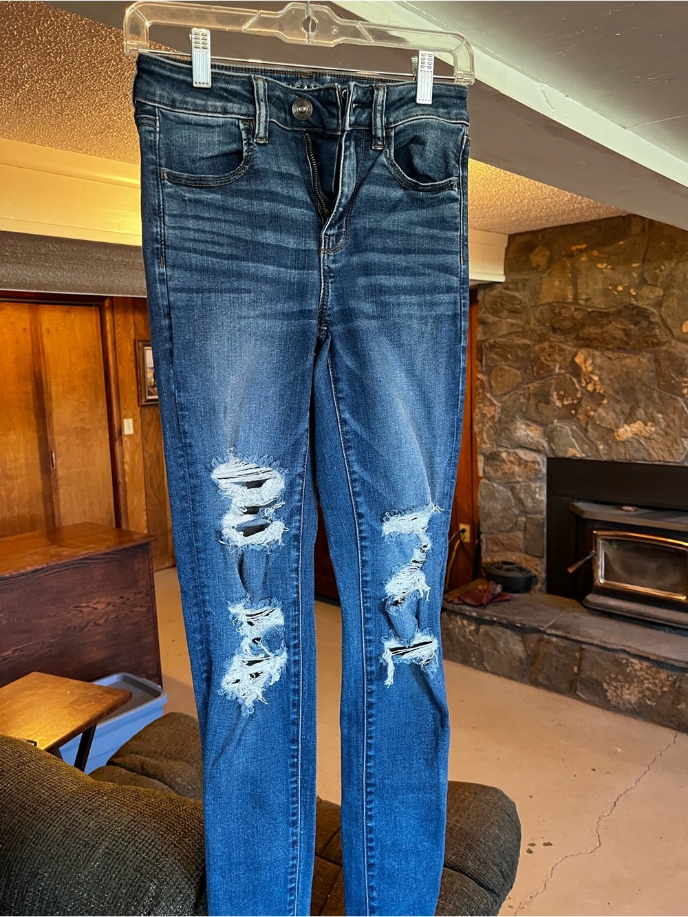 American Eagle Outfitters Distressed Skinny Jeans in Dark Blue